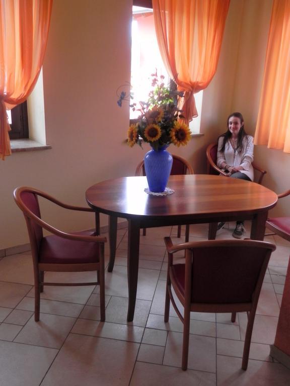 Hotel Ristorante Belsito Borgo San Dalmazzo Bagian luar foto